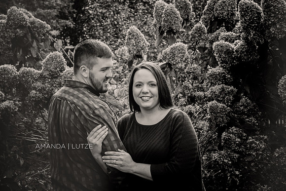 OliviaMatt (22 of 400)bwweb