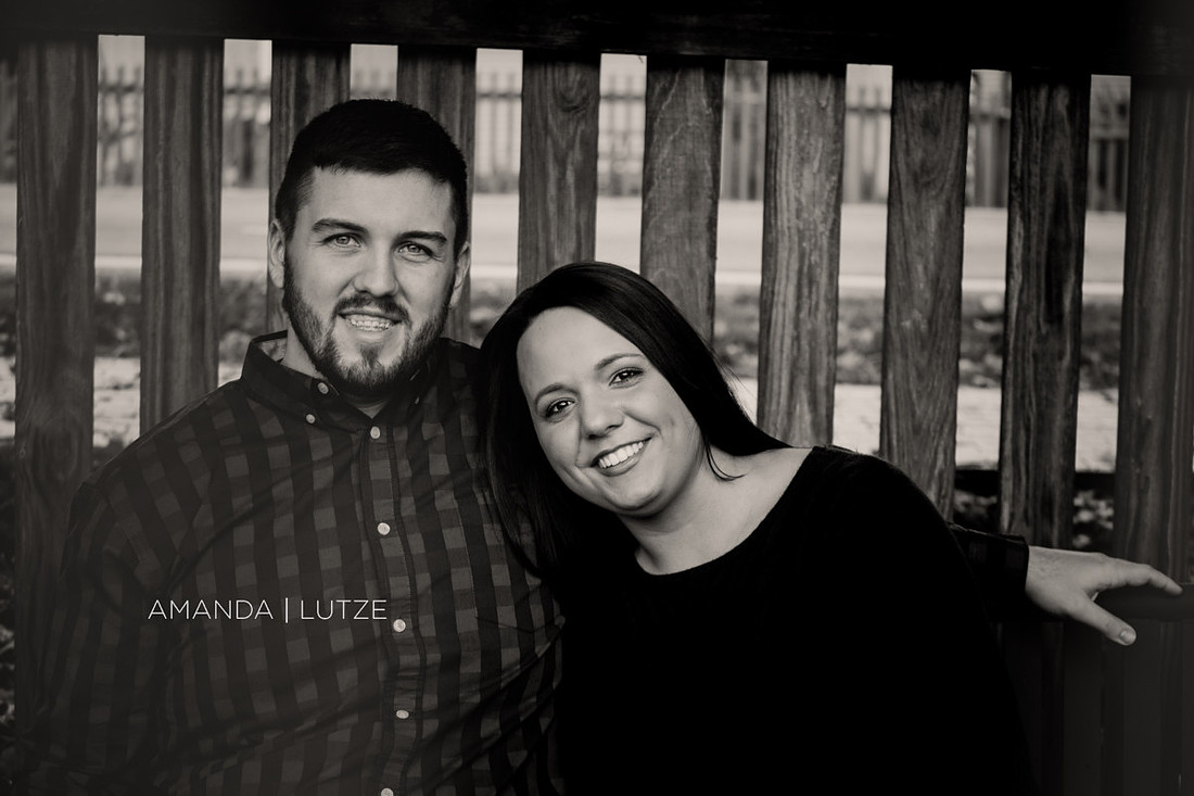 OliviaMatt (238 of 400)bwweb
