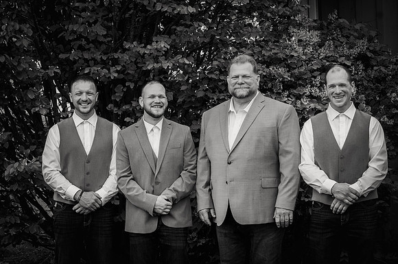 lakenjohnportrait (39 of 487)bw